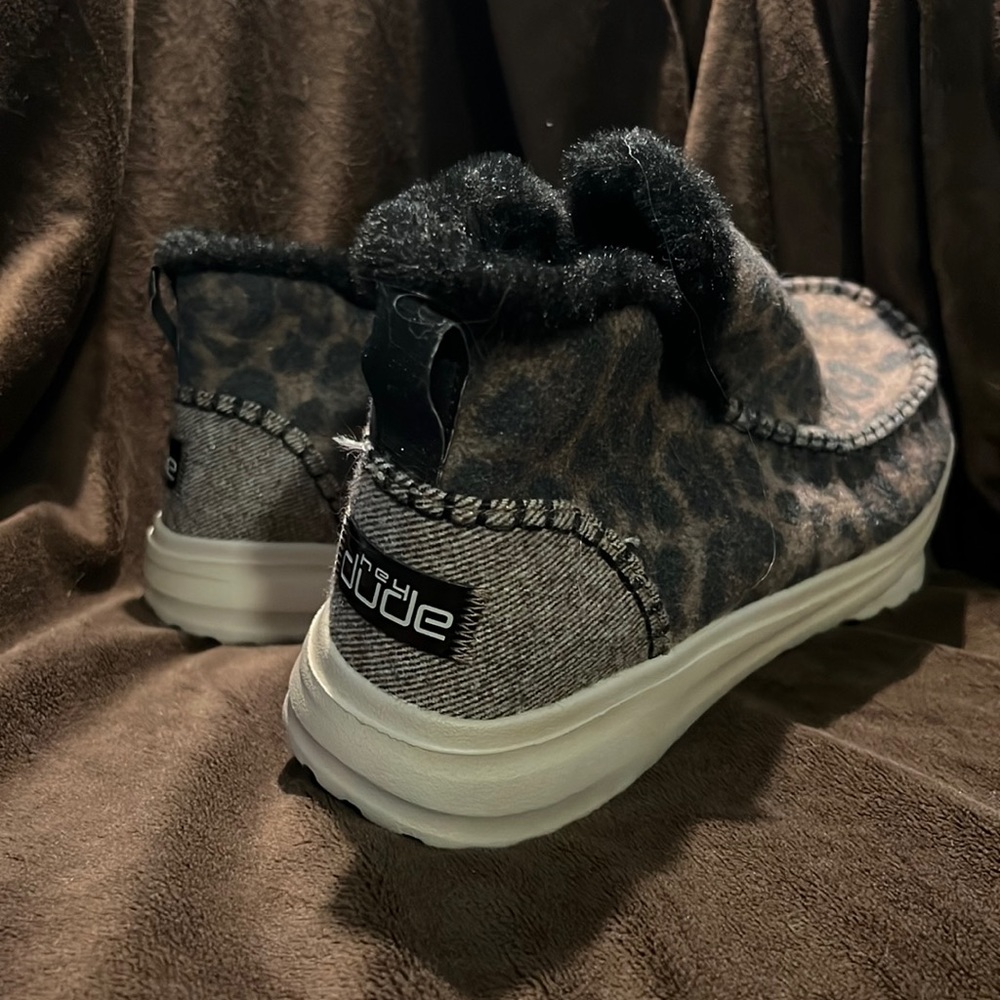 Women’s Size 11, Leopard Print Ankle Hey Dudes. New with tags.